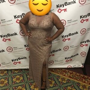 Elegant Lace Evening Gown